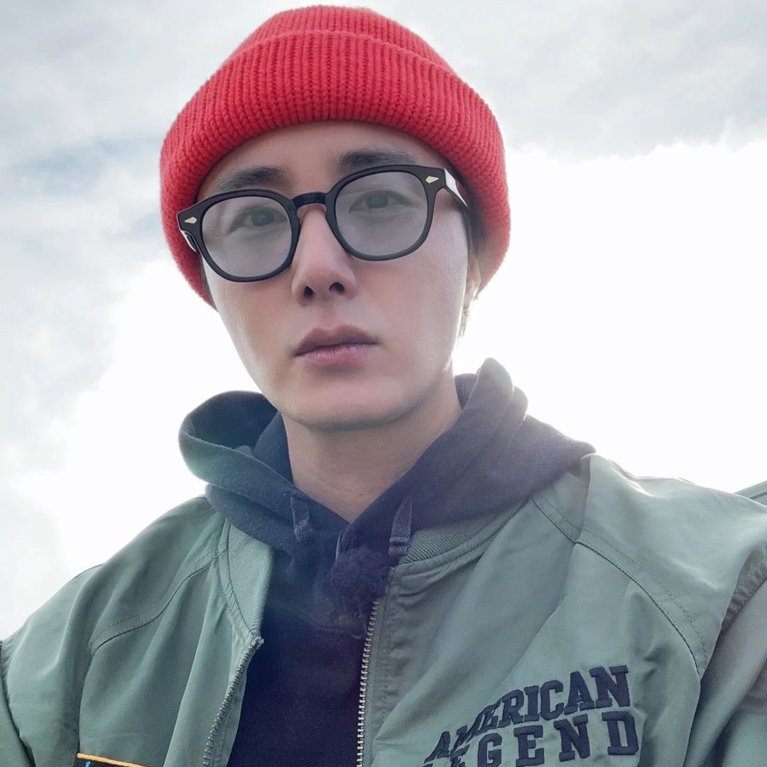 Behind-the-scenes cut of Jung Ilwoo