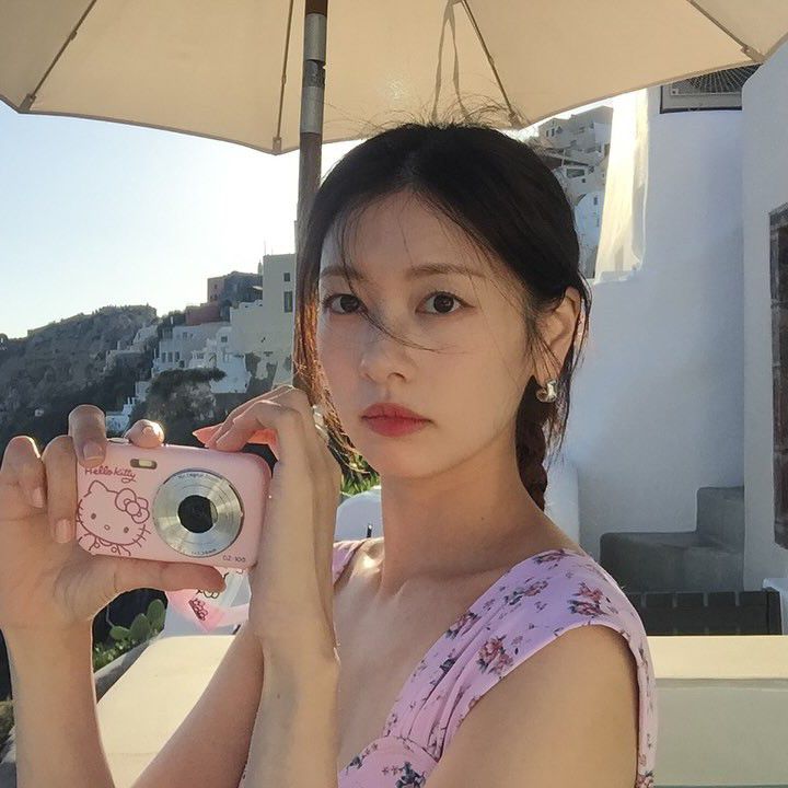 Behind-the-scenes cut of Jung Somin