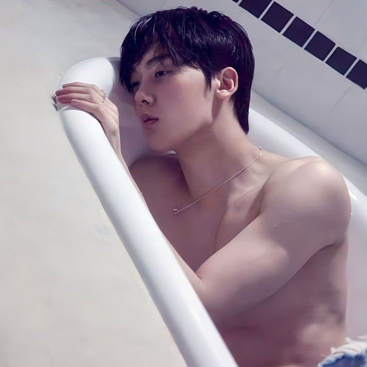 Behind-the-scenes cut of Yoon Sanha