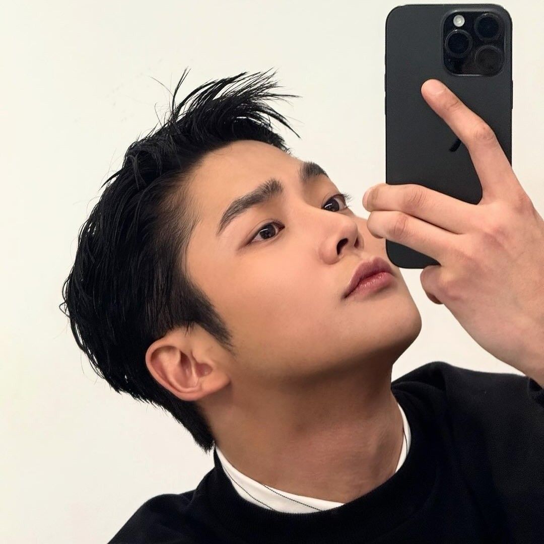 Latest photo of Rowoon