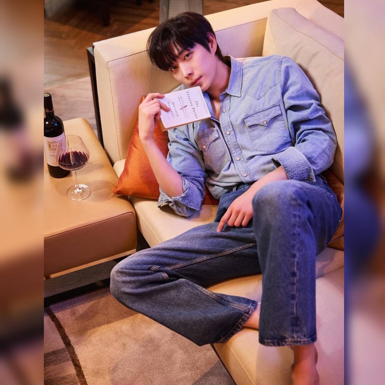 Latest photo of Kim Youngdae
