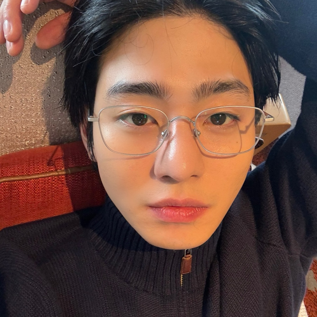 Latest photo of Ahn Hyoseop