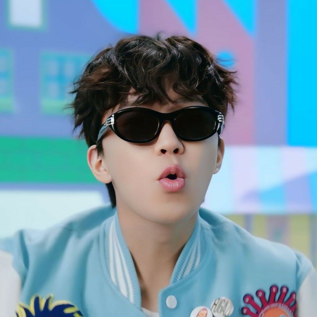 A moment captured by a fan of Lim Youngwoong