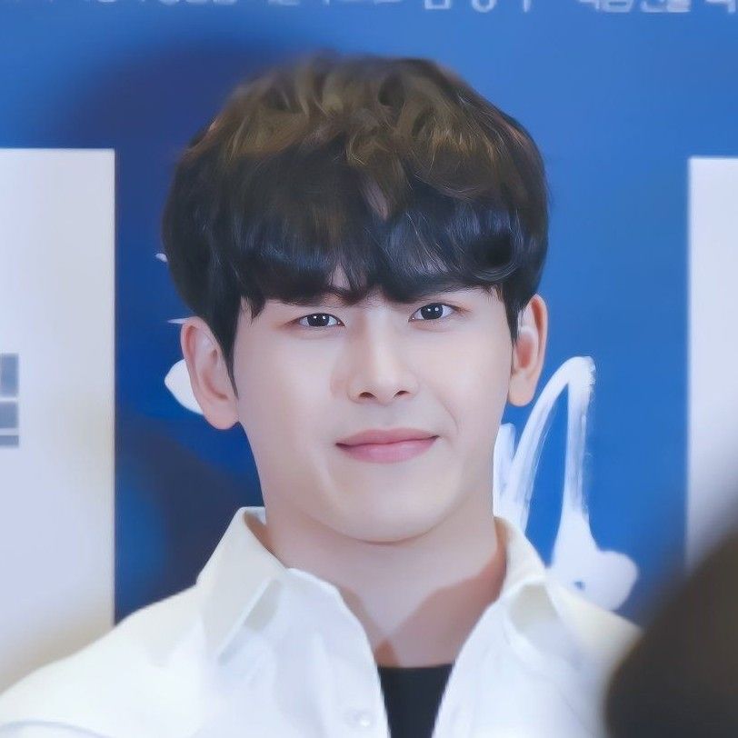 A moment captured by a fan of Hoya