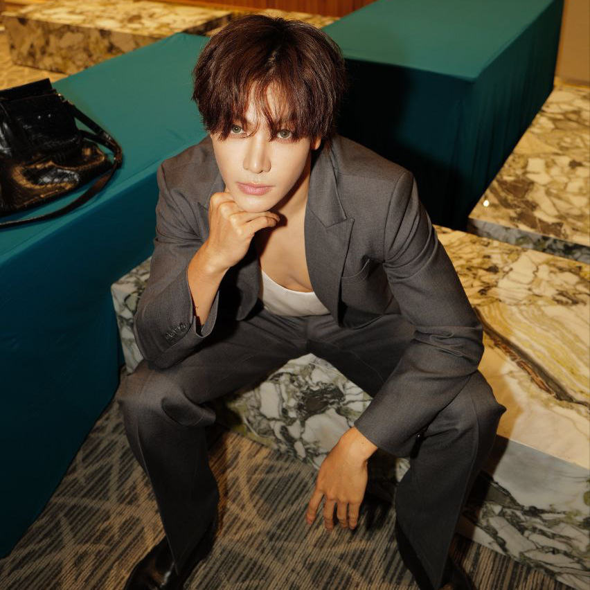 Behind-the-scenes cut of Joong Archen Aydin