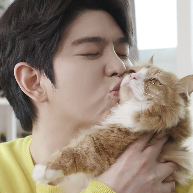 Behind-the-scenes cut of Yoon Kyunsang