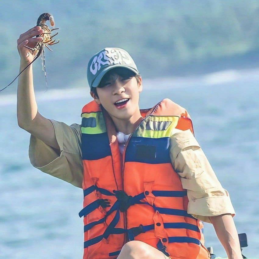 Latest photo of Jeong Dongwon