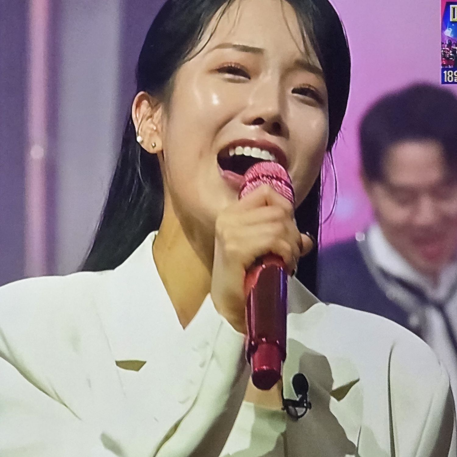 Behind-the-scenes cut of Kim Soyeon (2004)