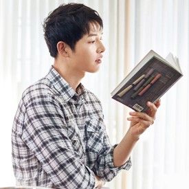 ソン・ジュンギの最近の活動ショット