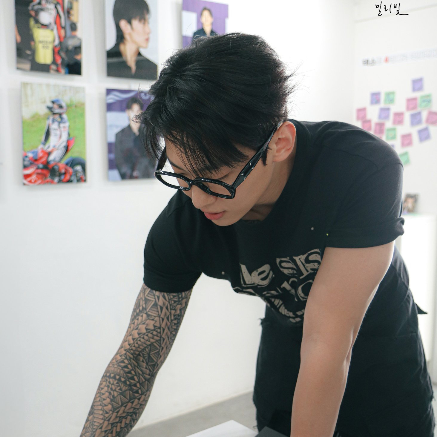 A moment captured by a fan of Dex