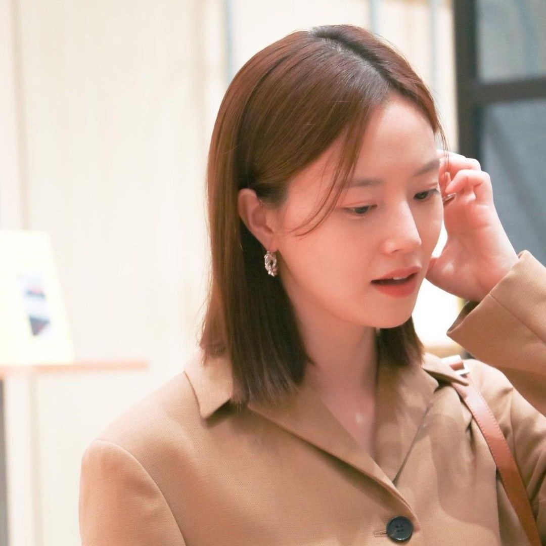 Recent activity shot of Moon Chaewon