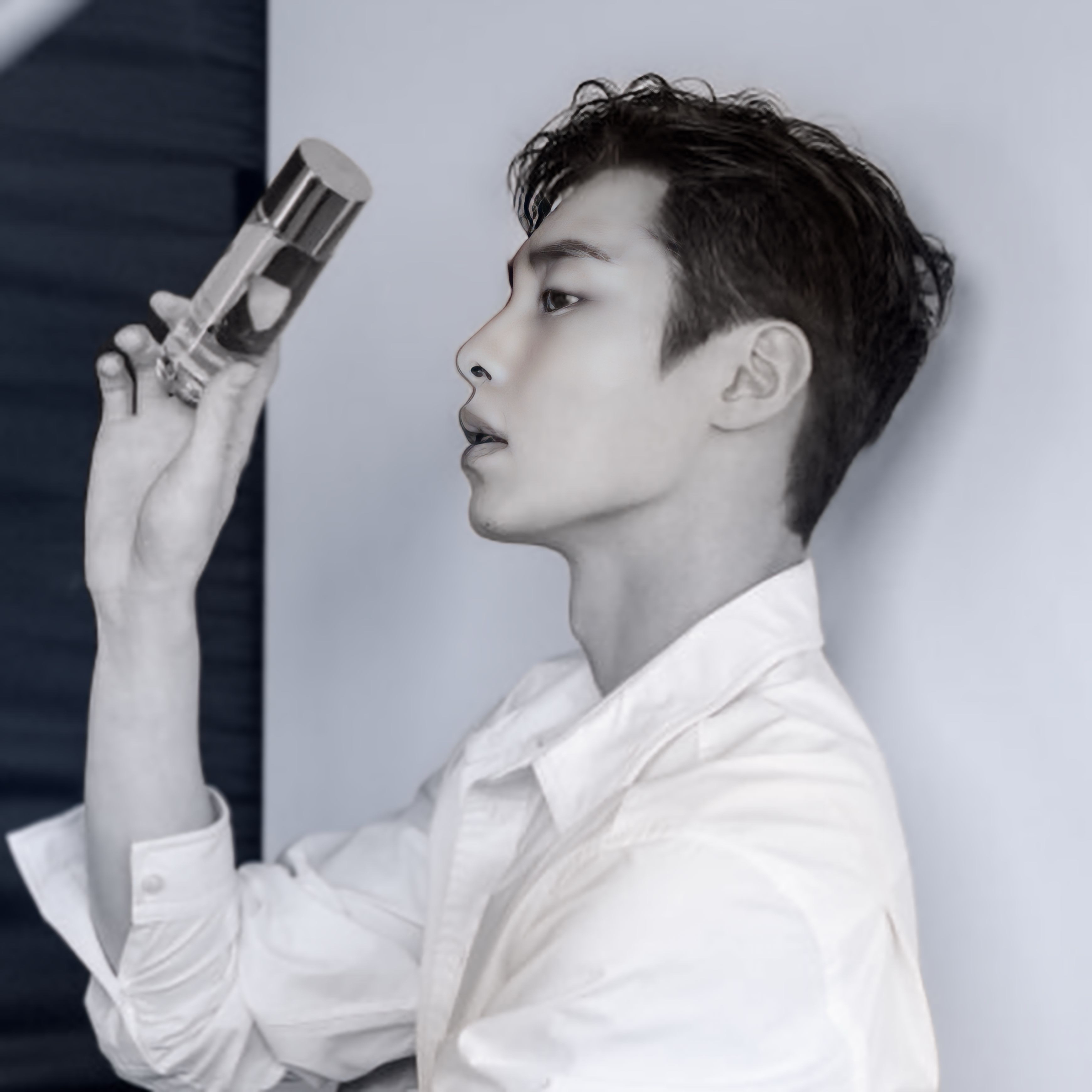 A moment captured by a fan of Lee Jaewook