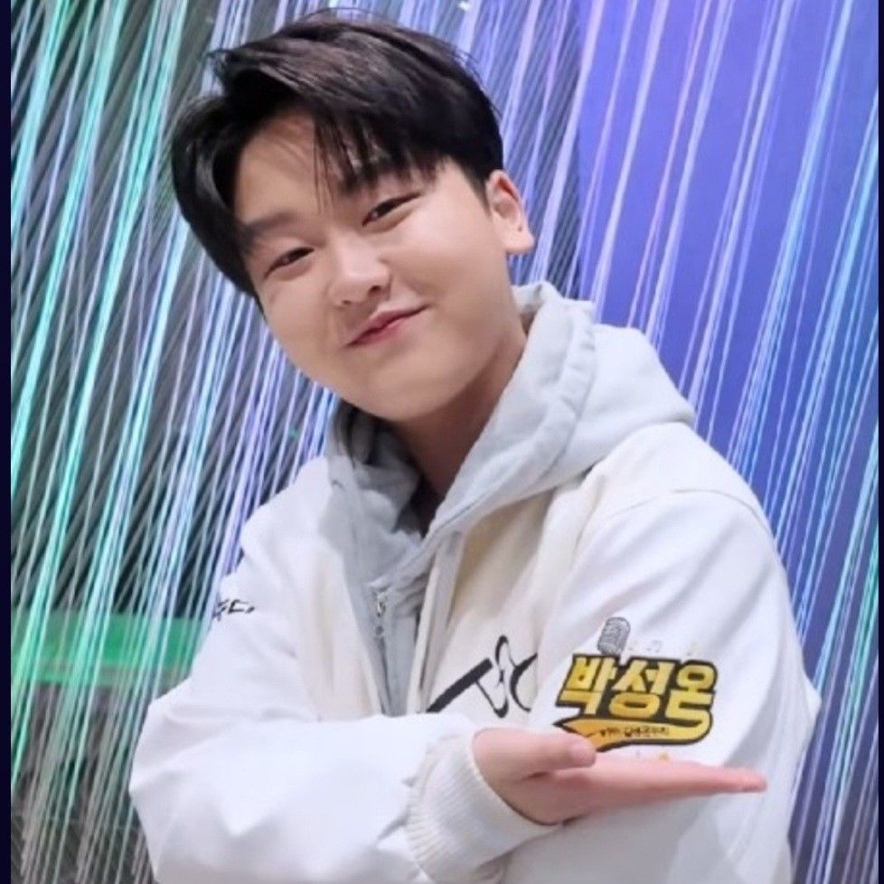 Recent activity shot of Park Sungon