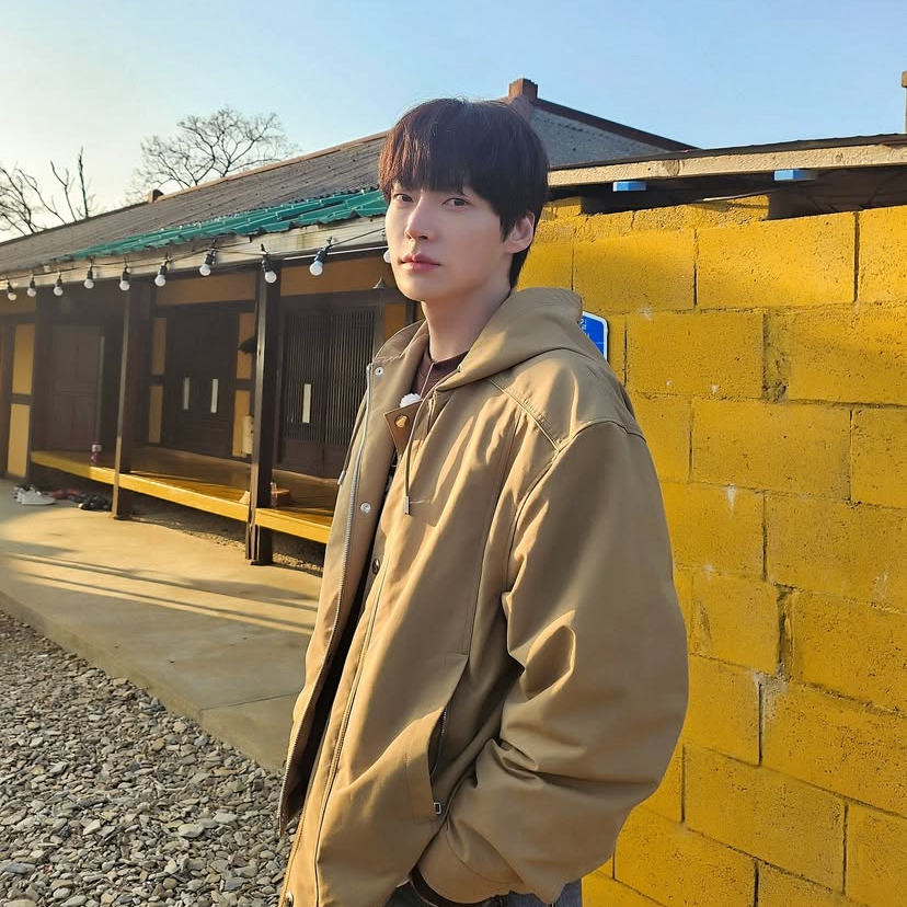 A moment captured by a fan of Ahn Jaehyun