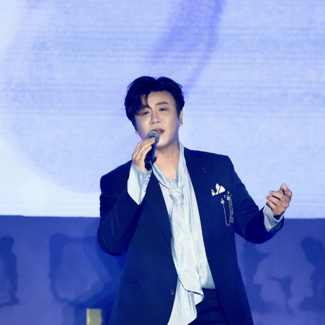 Latest photo of Jin Haesung