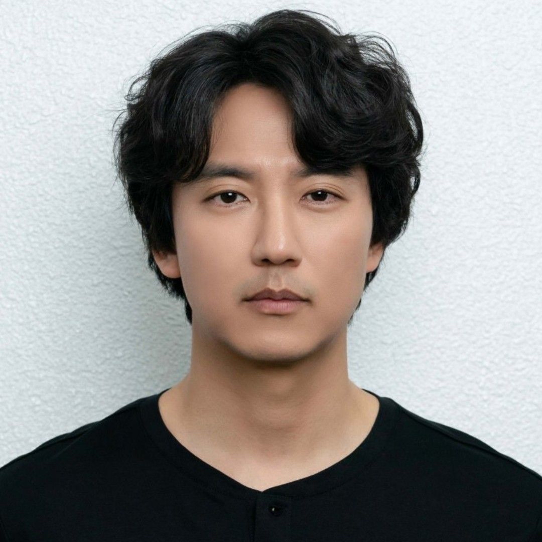 Latest photo of Kim Namgil