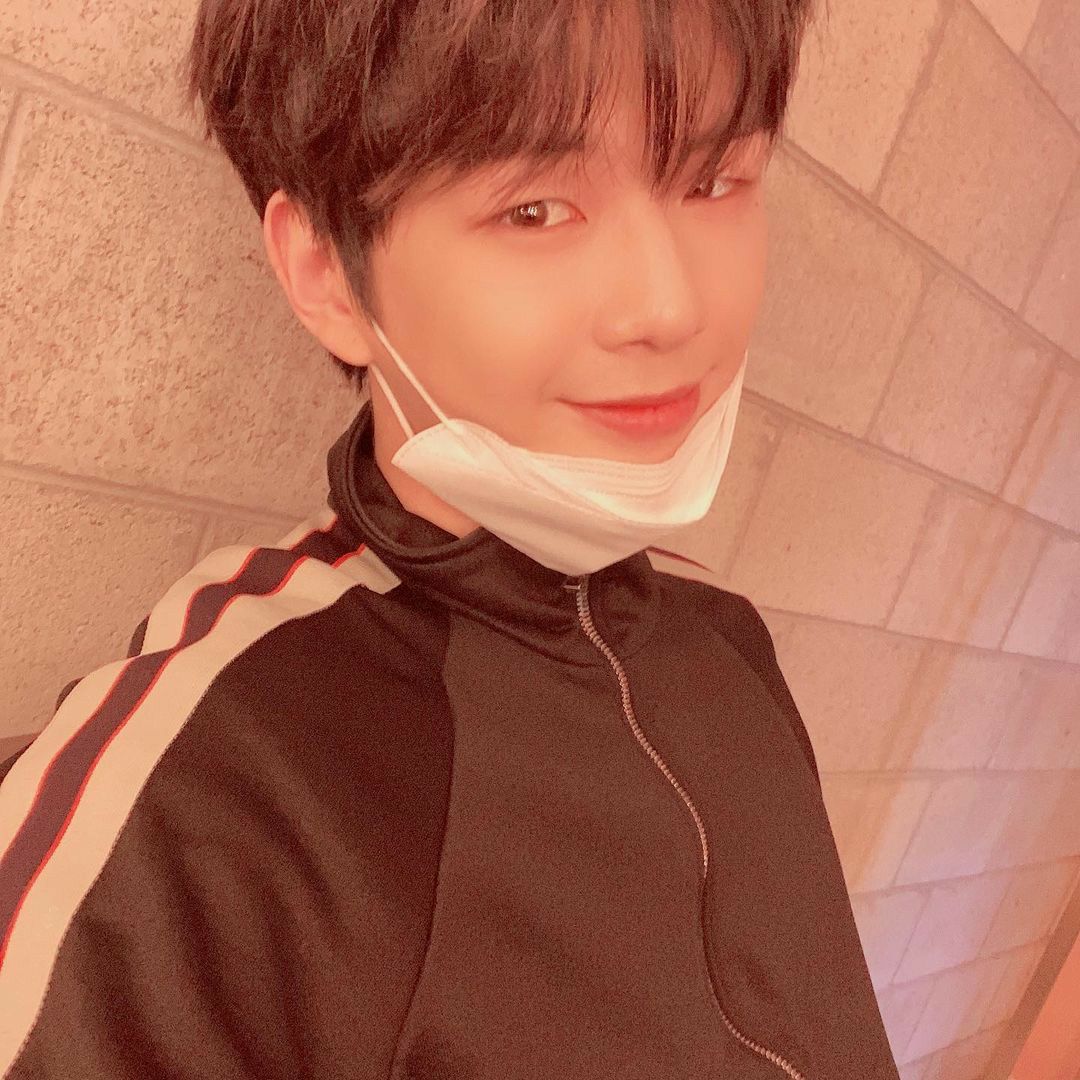 A moment captured by a fan of Secret Garden