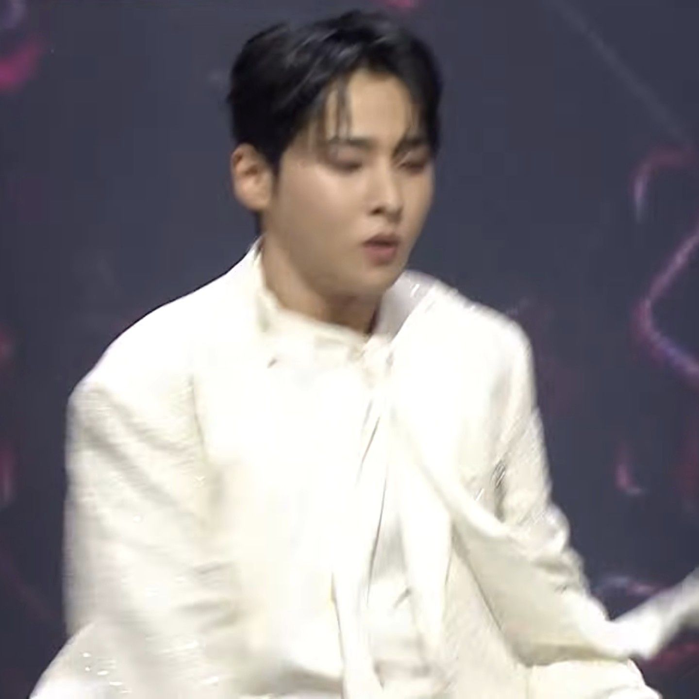 Latest photo of Seong Ri