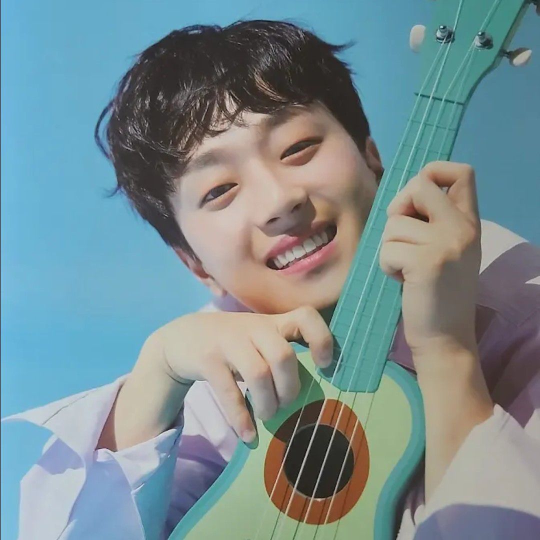 Recent activity shot of Lee Chanwon