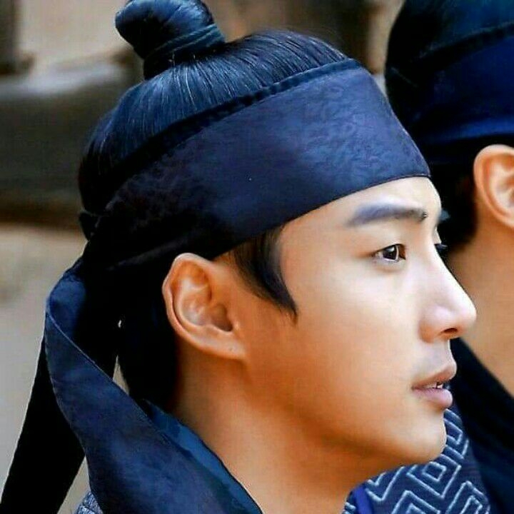 Recent activity shot of Yoon Shiyoon