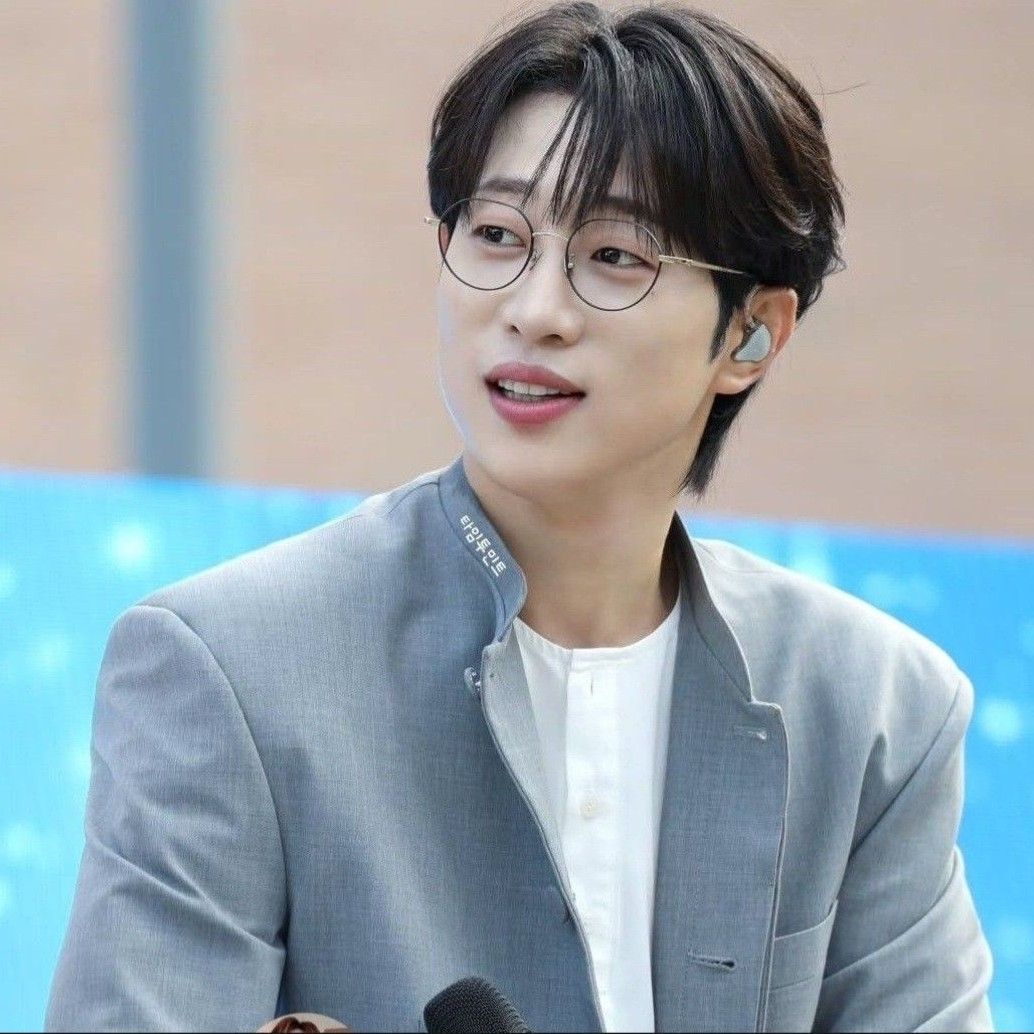 안성훈 최근 활동샷