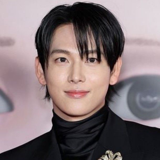 Latest photo of Yim Siwan