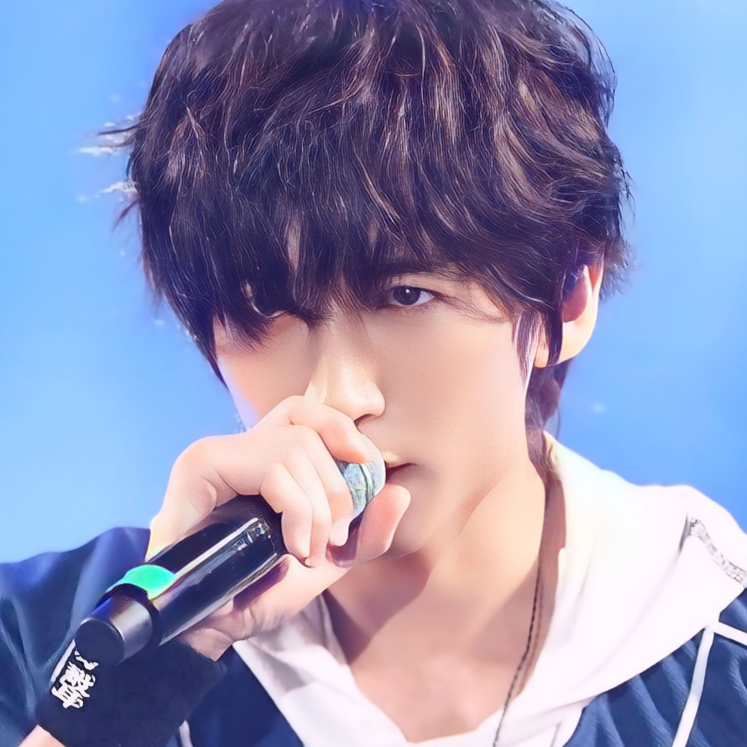 A moment captured by a fan of Lee Seungyoon