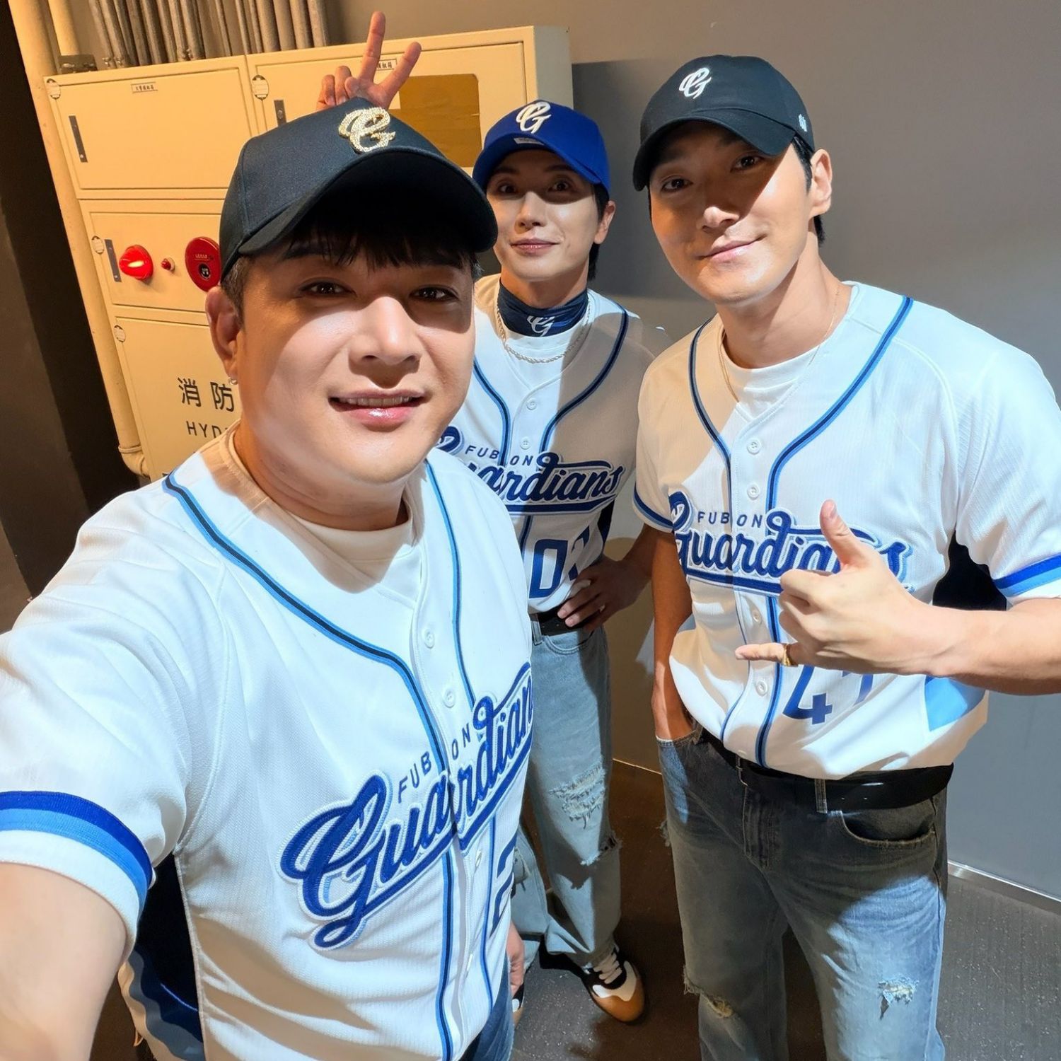 최시원 최근 활동샷