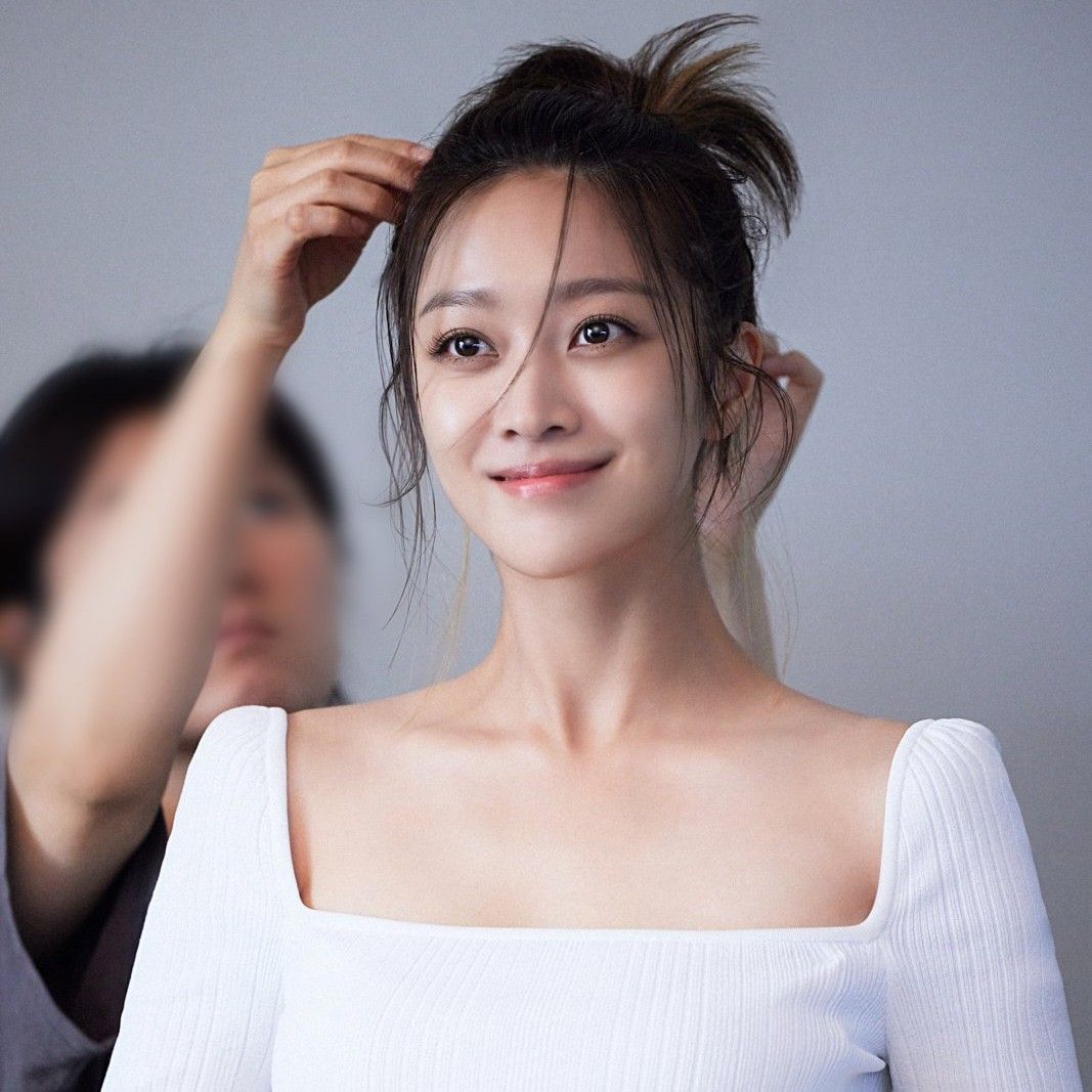 Behind-the-scenes cut of Cho Boah