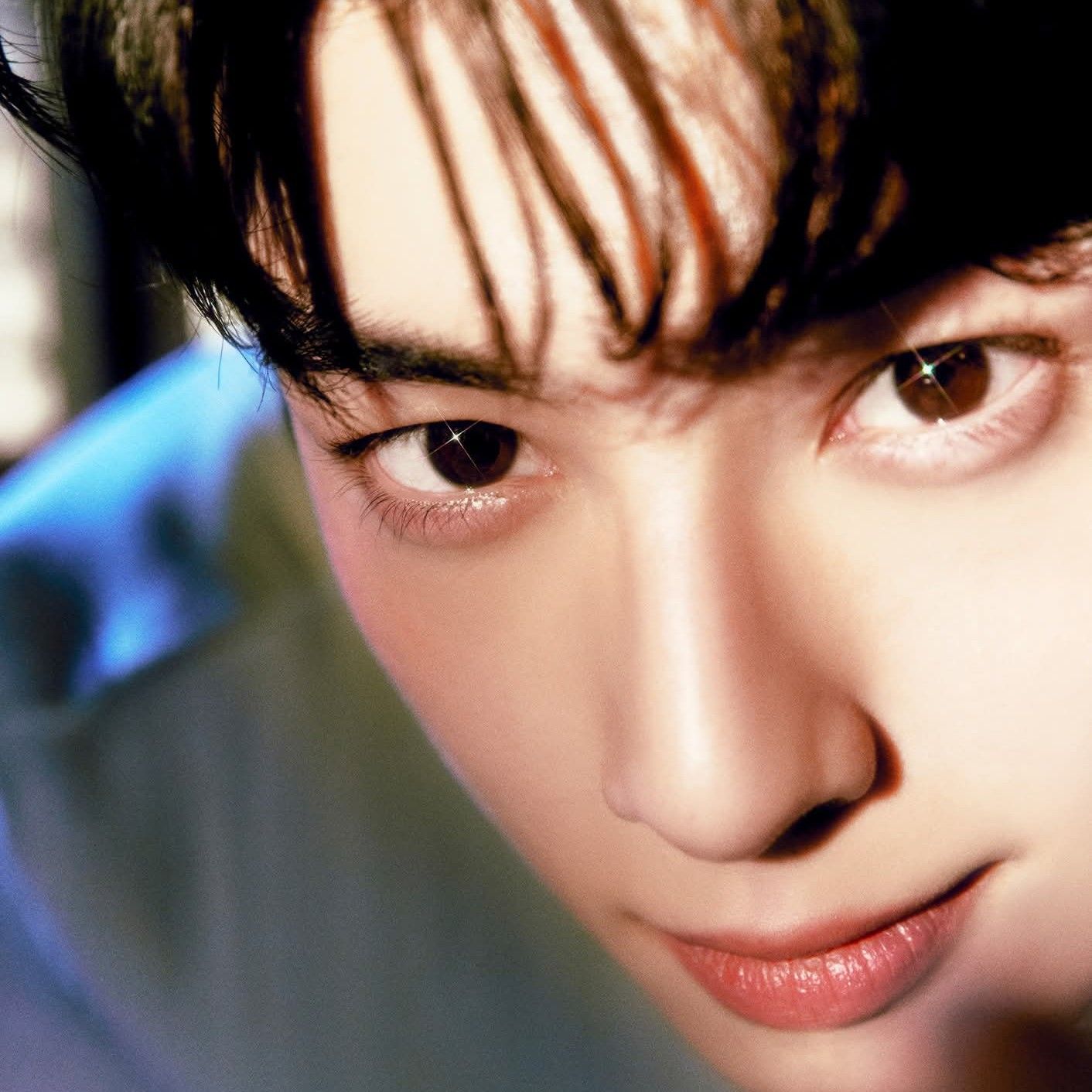 Foto terbaru dari Cha Eunwoo