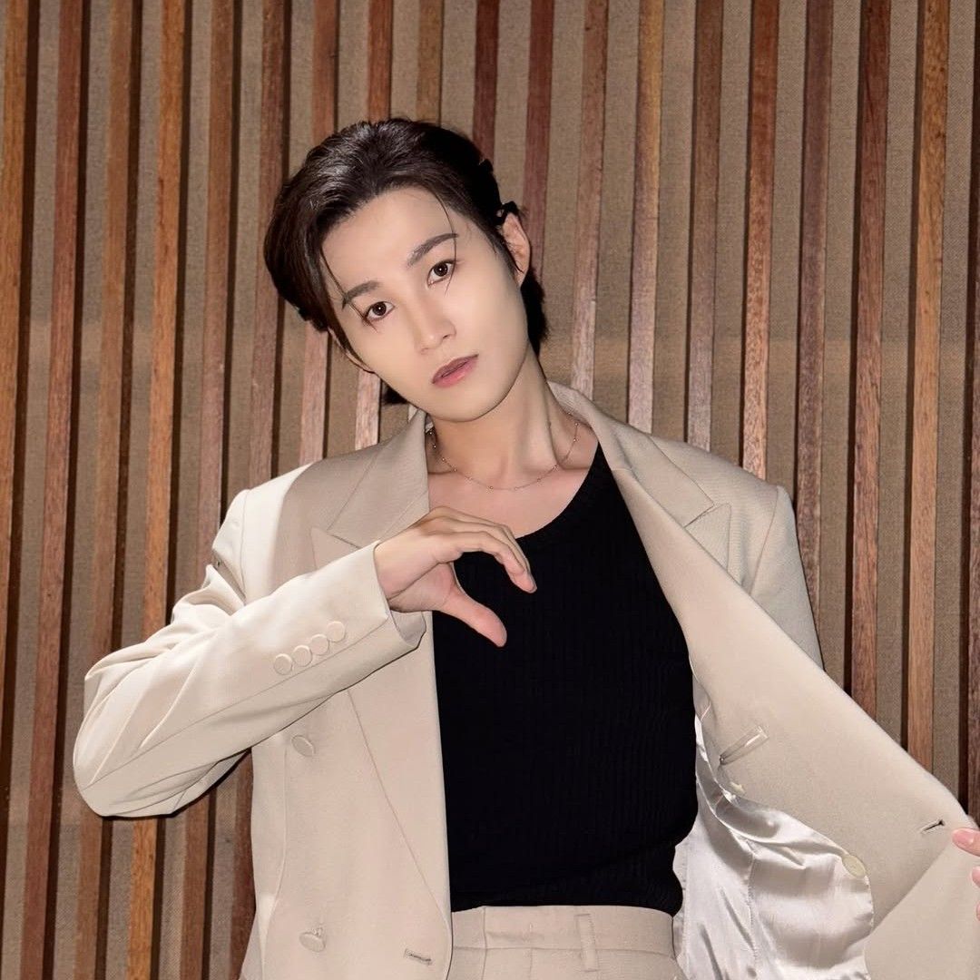 Behind-the-scenes cut of Kim Heejae