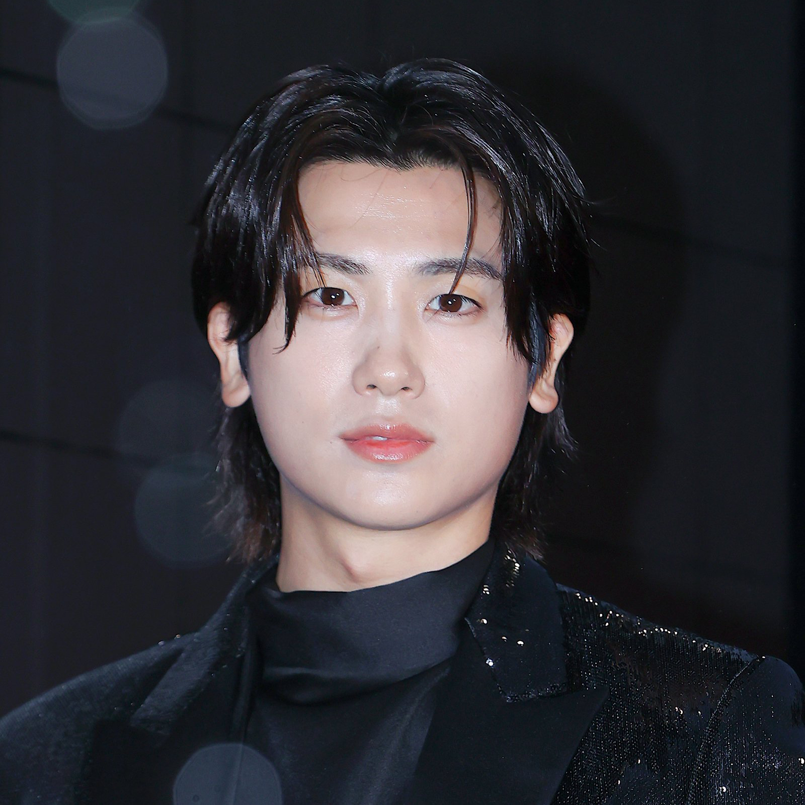 Behind-the-scenes cut of Park Hyungsik