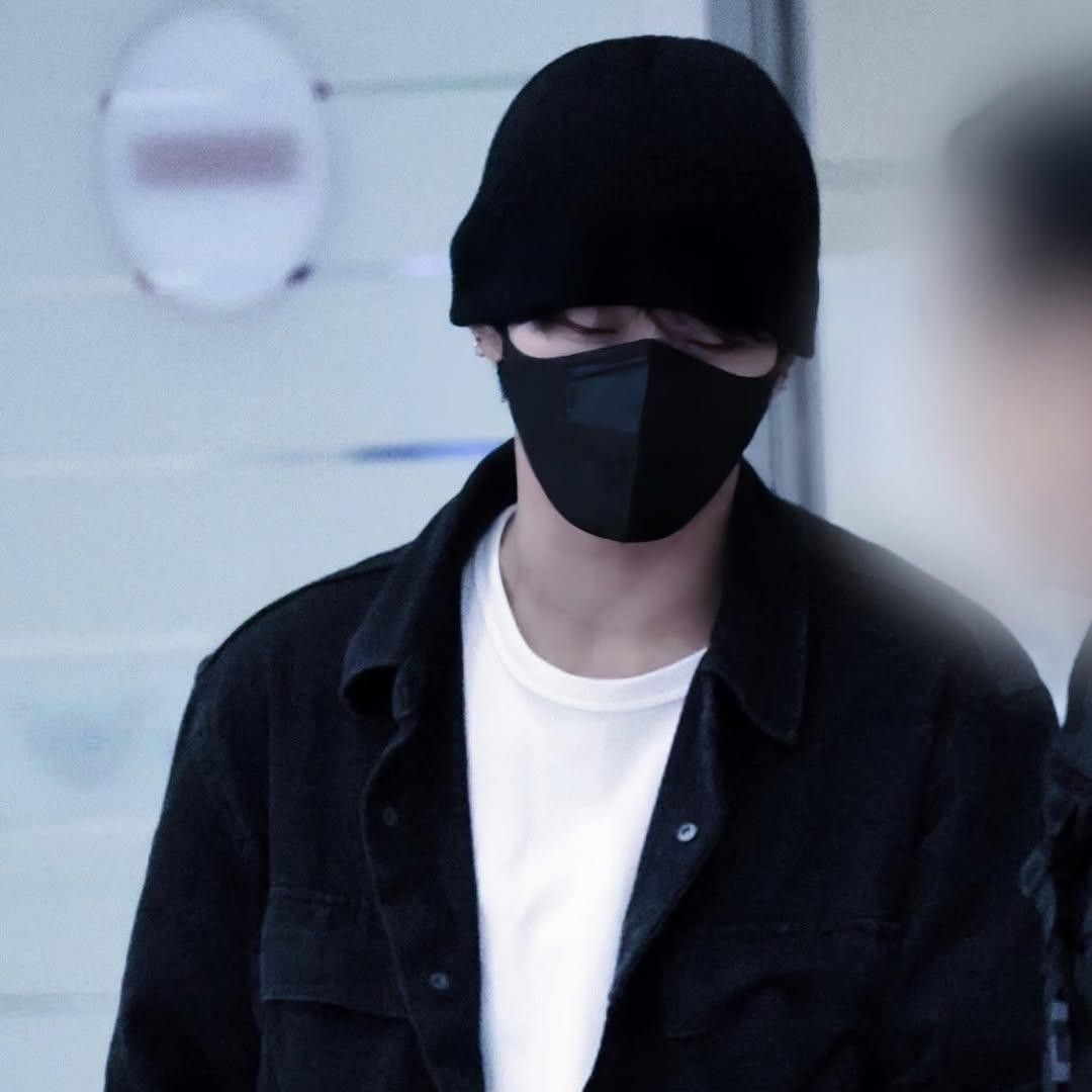 Behind-the-scenes cut of Ahn Hyoseop