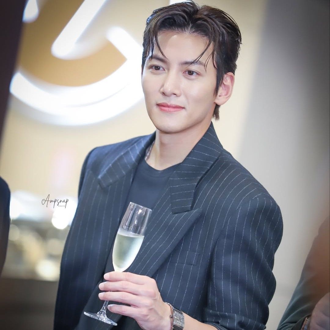 チ・チャンウクのビハインドカット