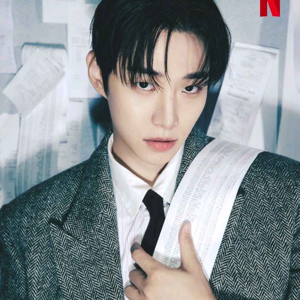 イ・ジュノのビハインドカット