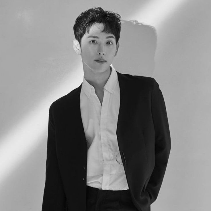 Recent activity shot of Yim Siwan