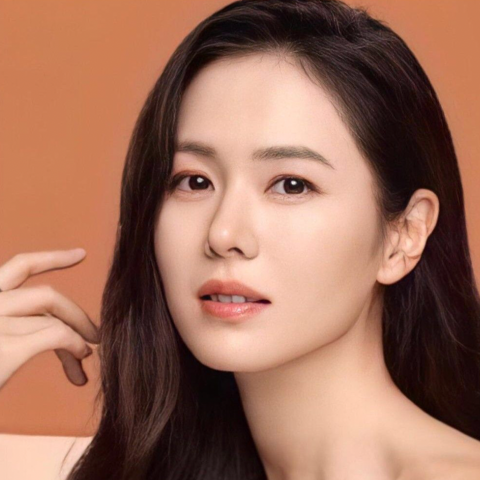 A moment captured by a fan of Son Yejin