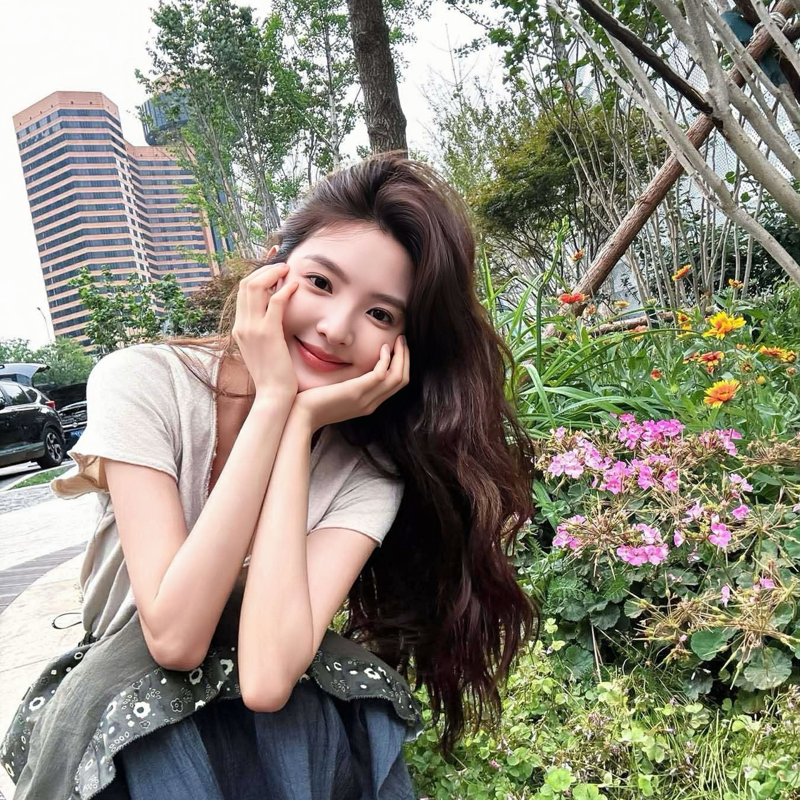 Behind-the-scenes cut of Zhang Ruonan