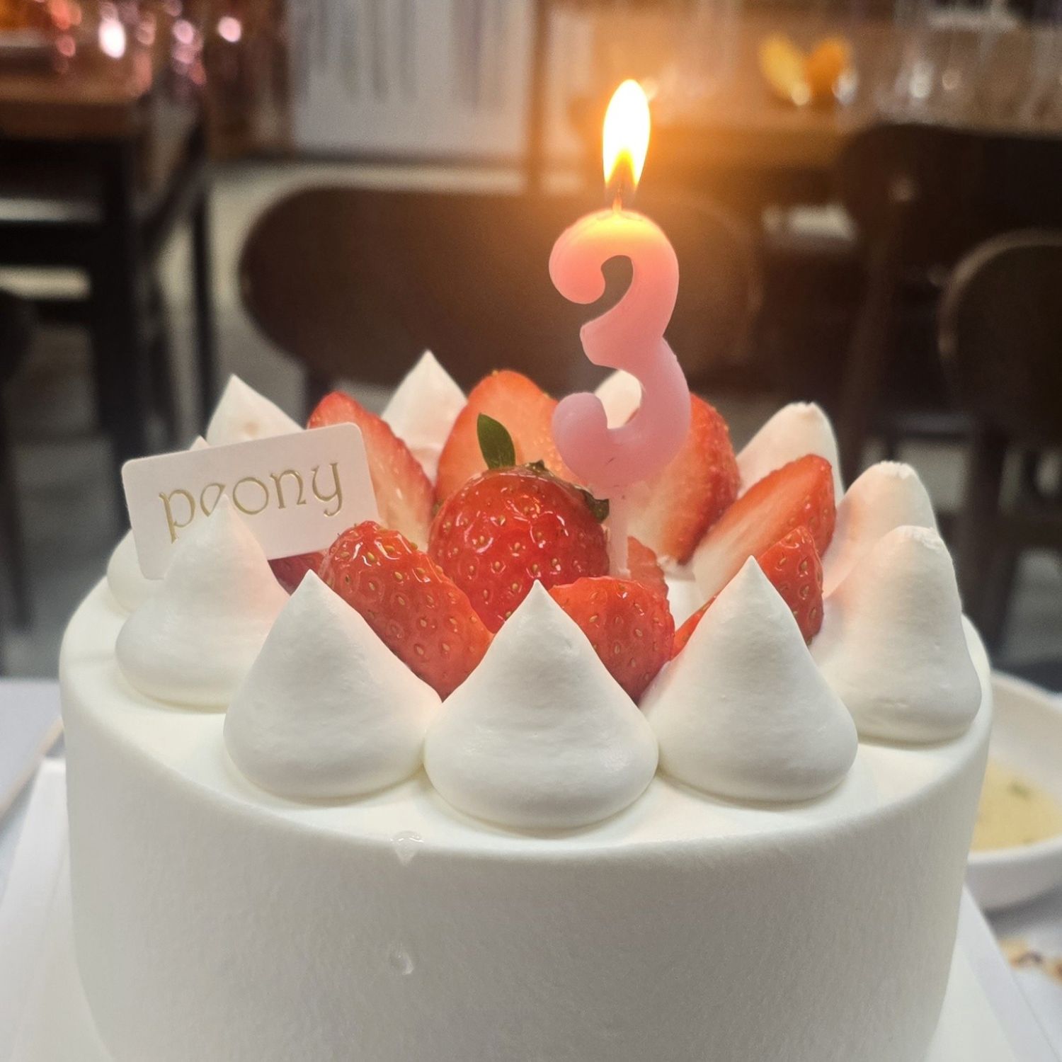 Behind-the-scenes cut of Kim Yongpil