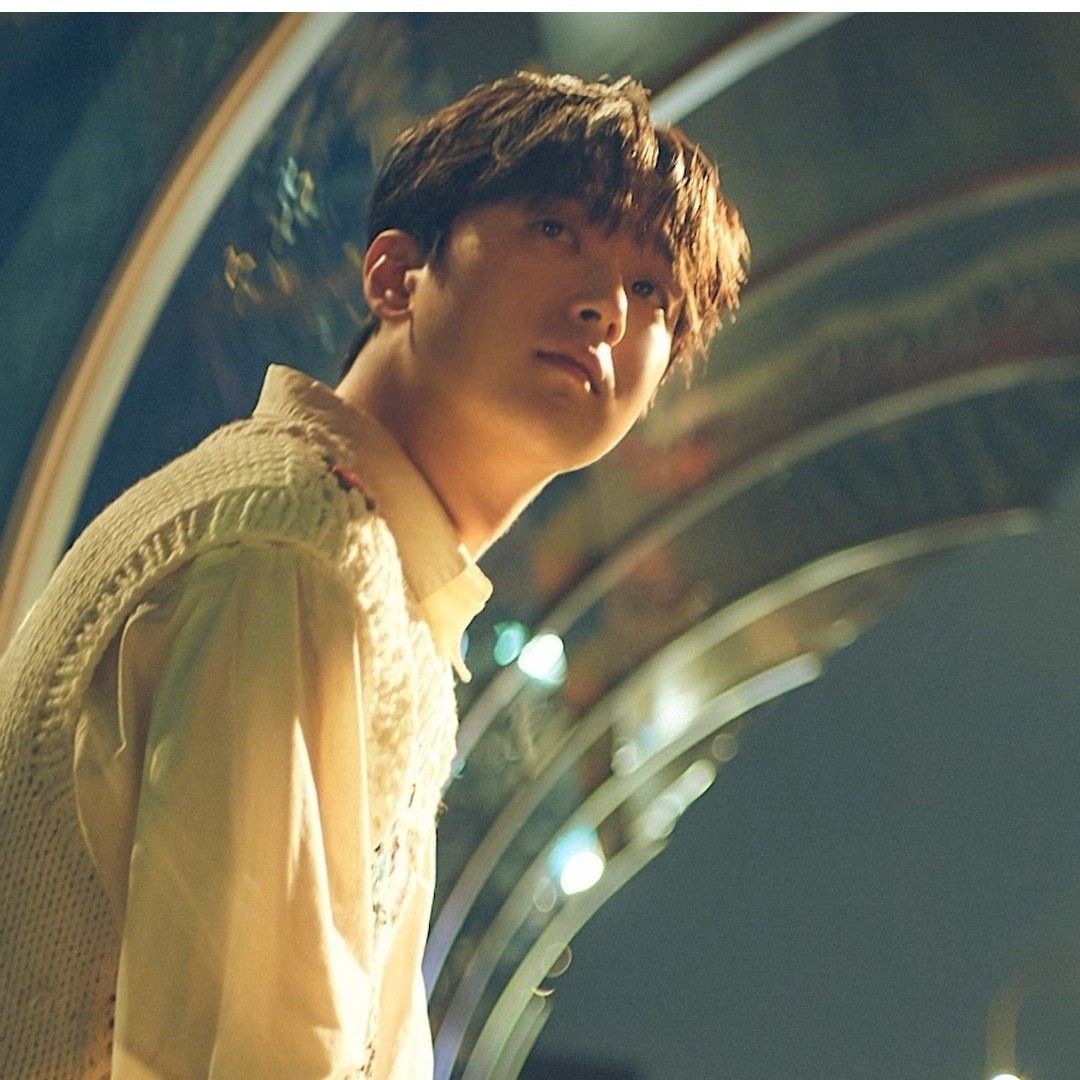 Foto kegiatan terbaru dari Lee Chanwon