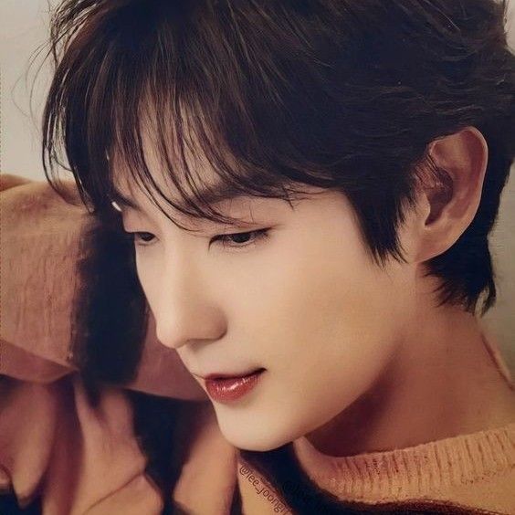 Latest photo of Lee Joongi