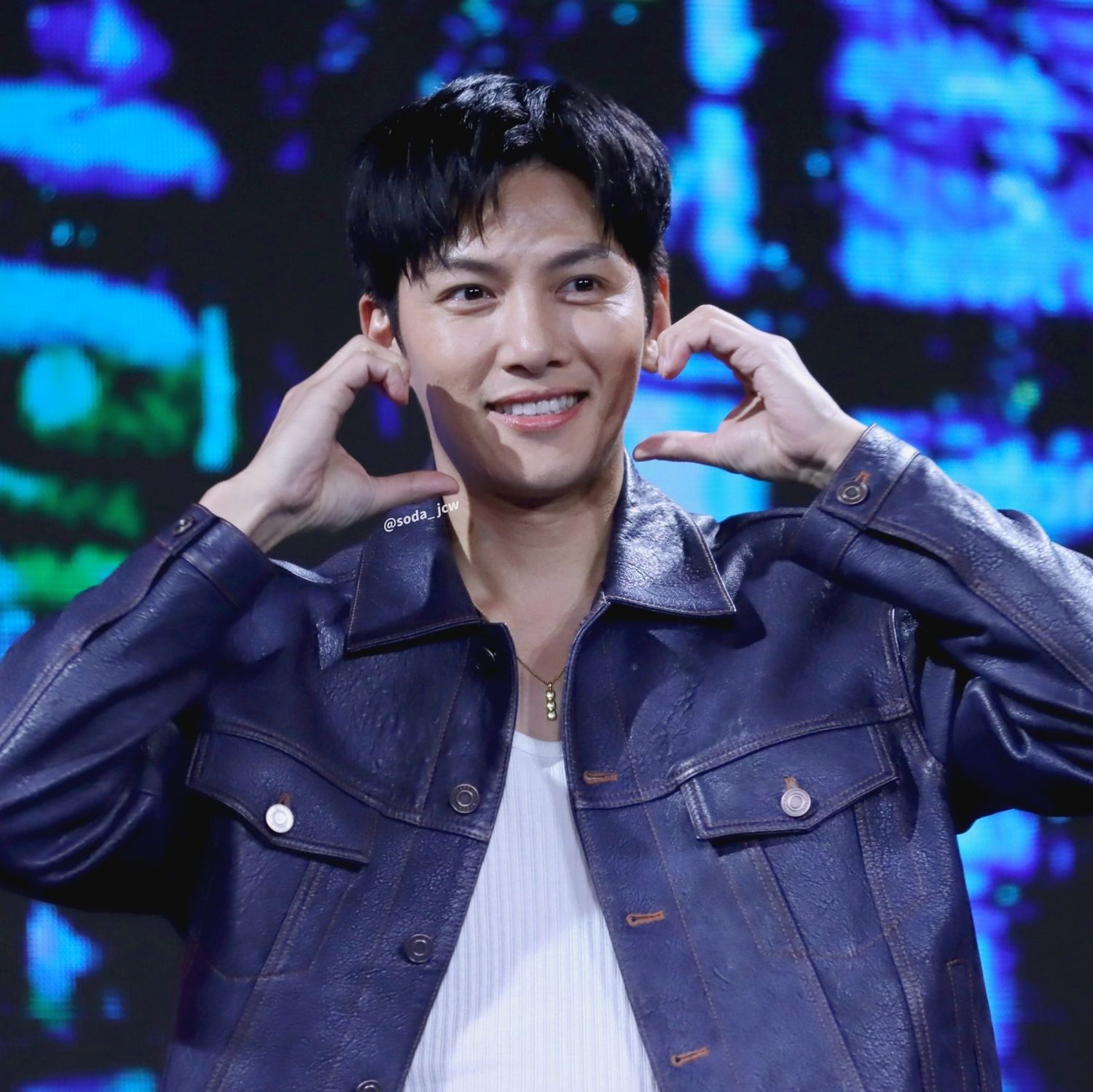 Behind-the-scenes cut of Ji Changwook