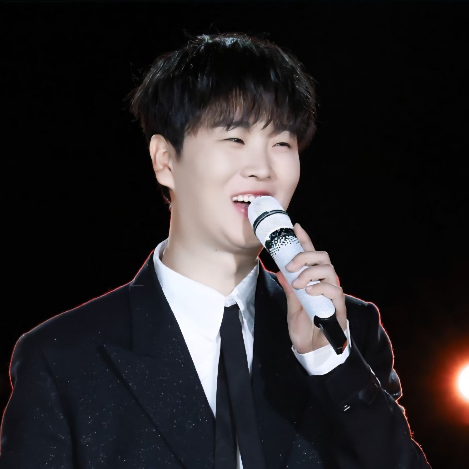 Latest photo of Song Minjun