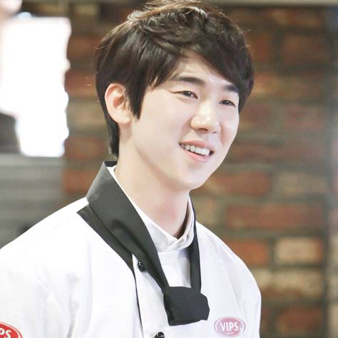 Recent activity shot of Yoo Yeonseok