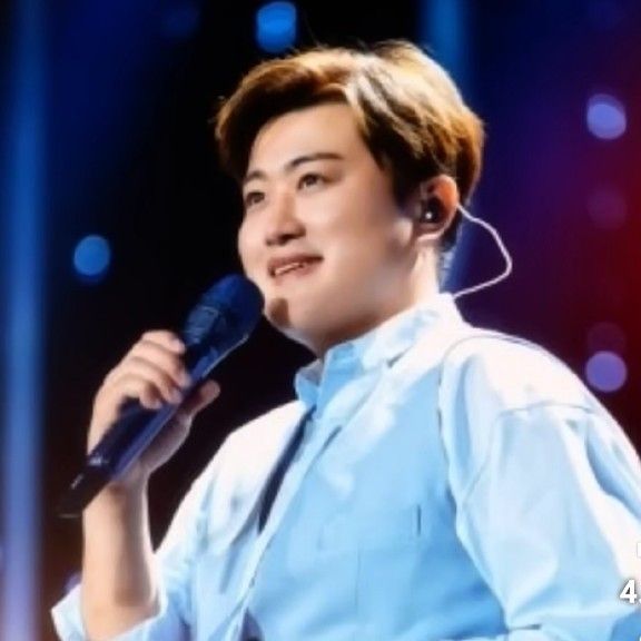 Behind-the-scenes cut of Kim Hojoong