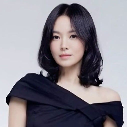 Behind-the-scenes cut of Song Hyekyo