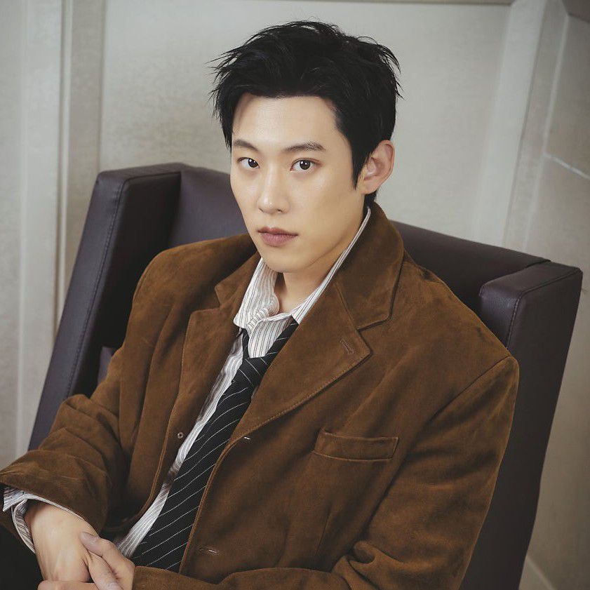 Behind-the-scenes cut of Kim Sungcheol