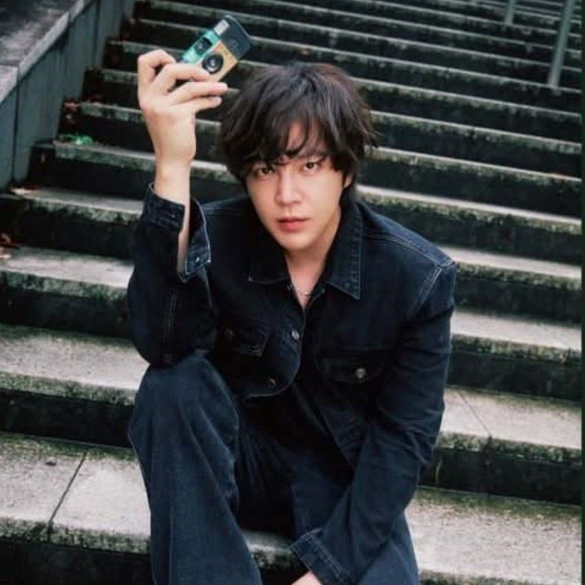 Behind-the-scenes cut of Jang Geunsuk