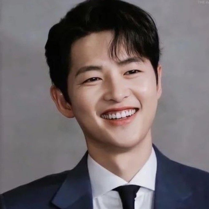 Latest photo of Song Joongki