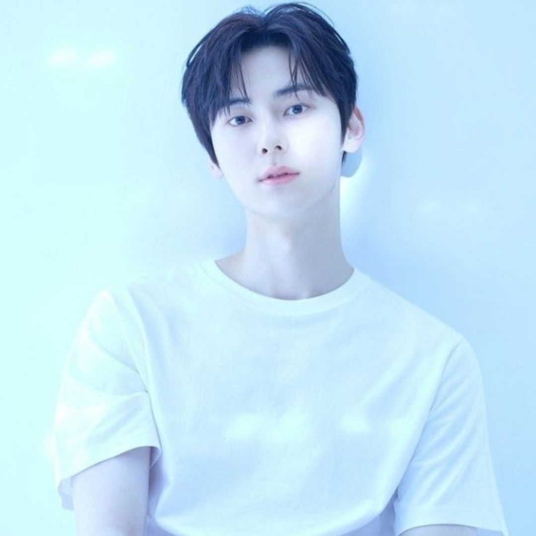 황민현의 최신 사진